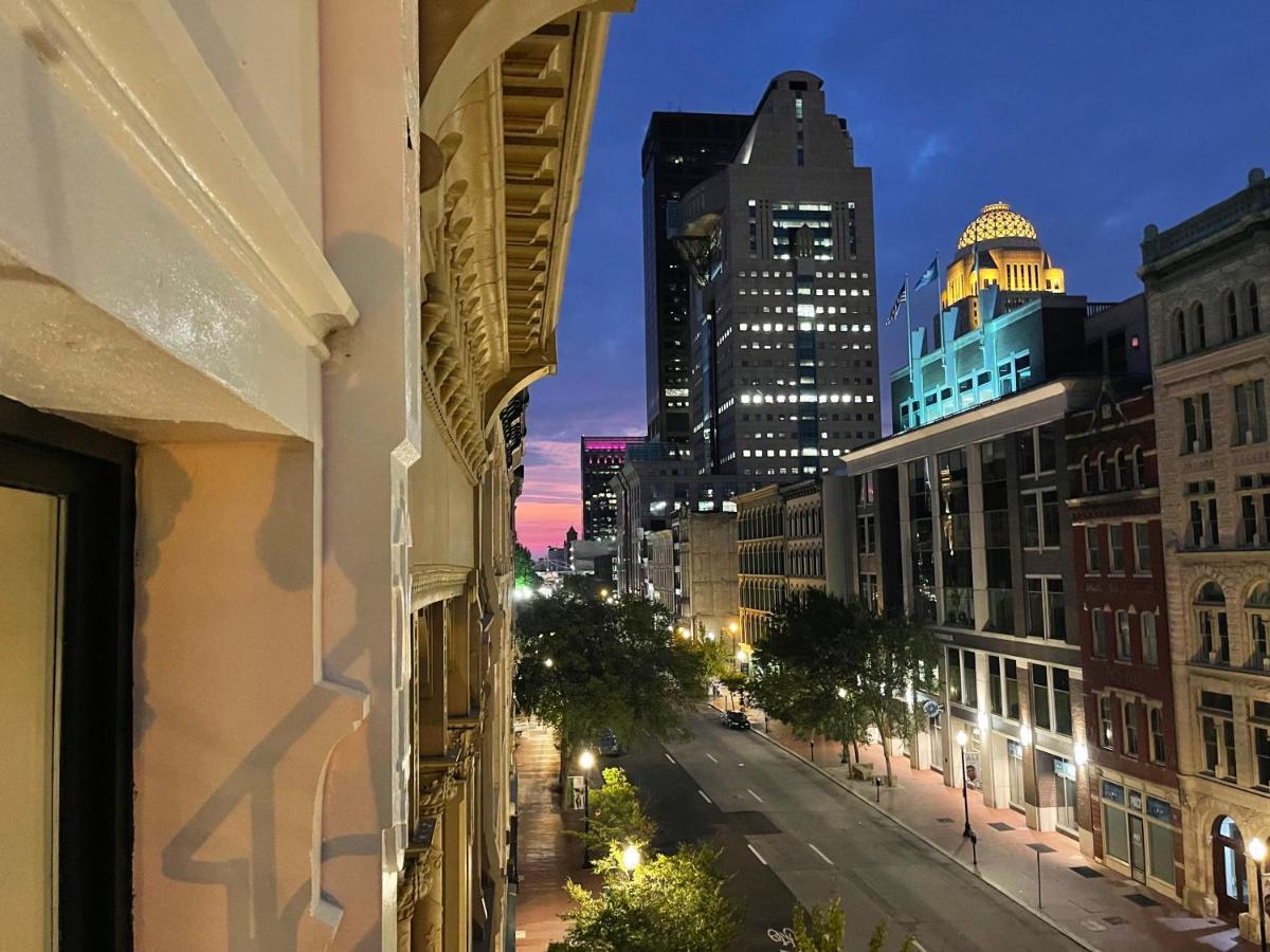 Apartment Bluegrass River View! Soak & Savor By Hollyhock Louisville